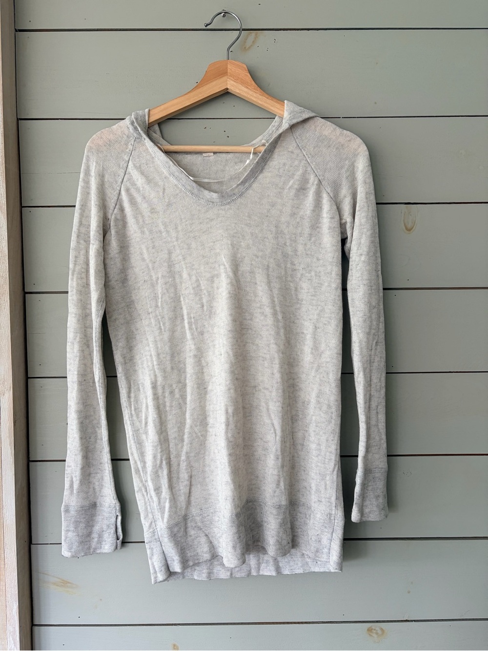 Lululemon Lightweight Knit Long Sleeve Hoodie
Heather Light Grey